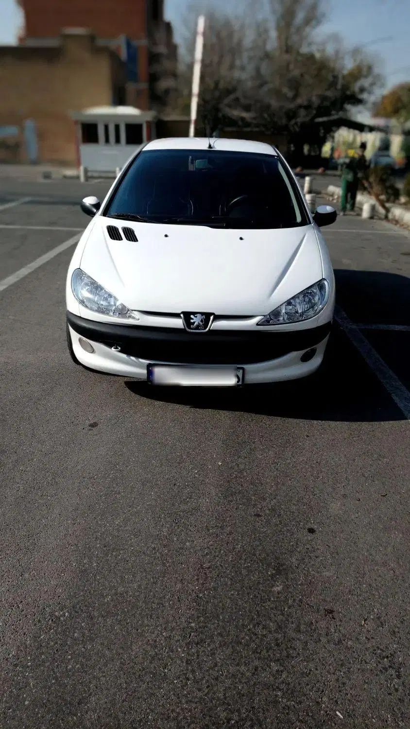 پژو ۲۰۶ صندوق دار v8 - 1397