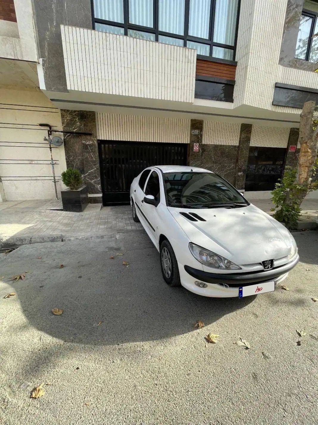 پژو ۲۰۶ صندوق دار v8 - 1395