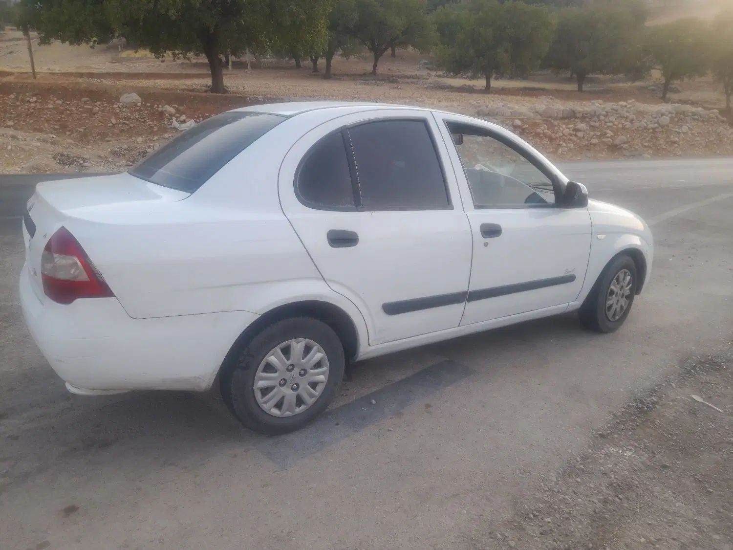 تیبا صندوق دار SX - 1393