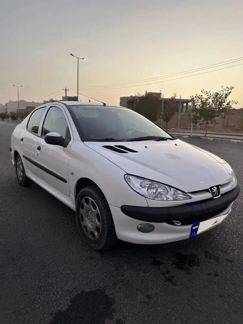 پژو ۲۰۶ صندوق دار v8 - 1394