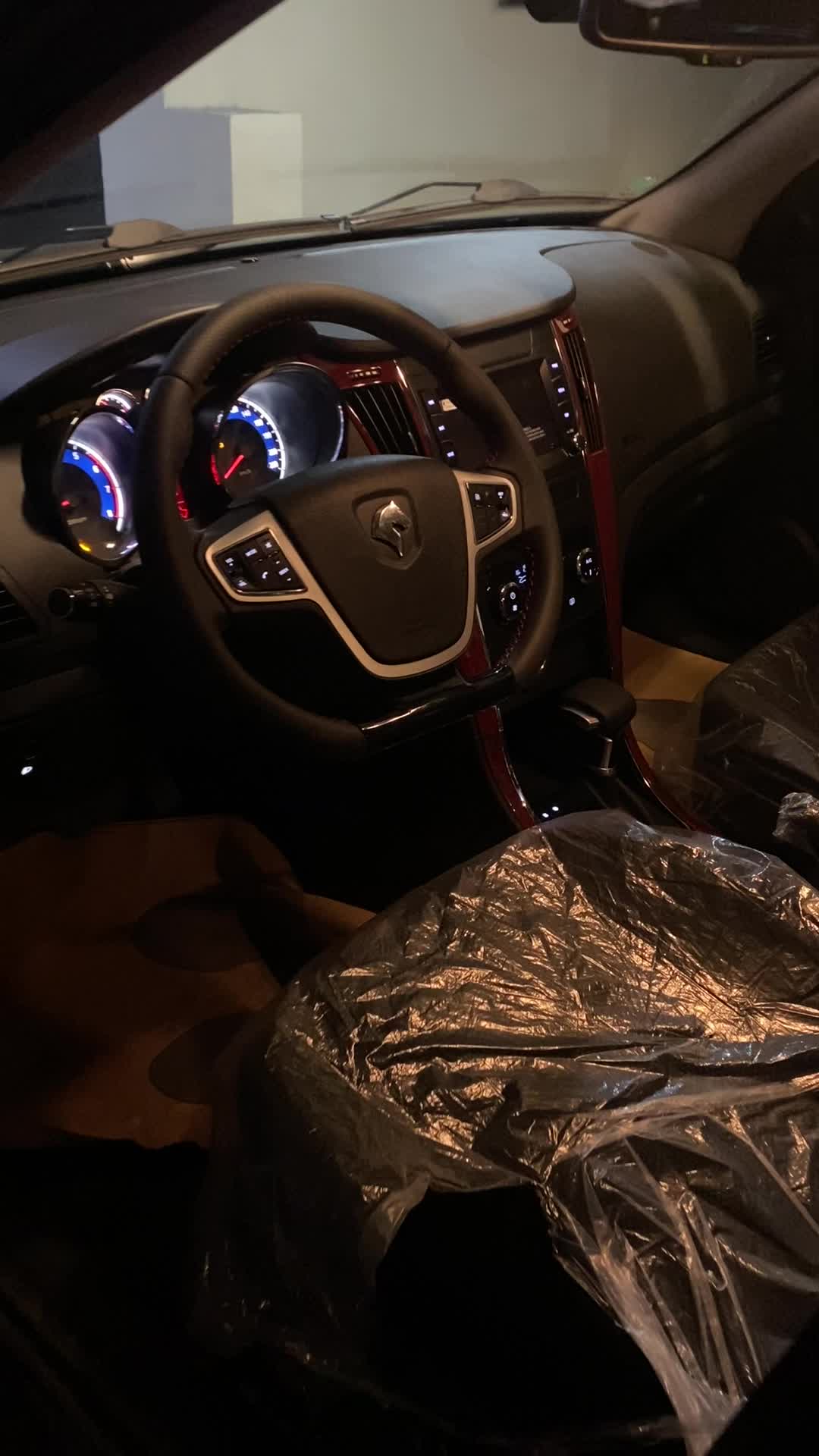 دنا پلاس ۵ دنده EF7 - 1404