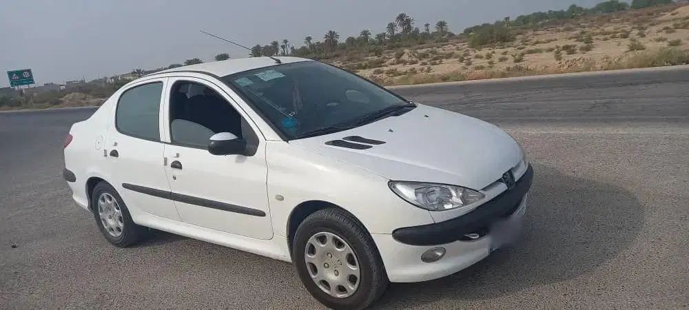 پژو ۲۰۶ صندوق دار v8 - 1393