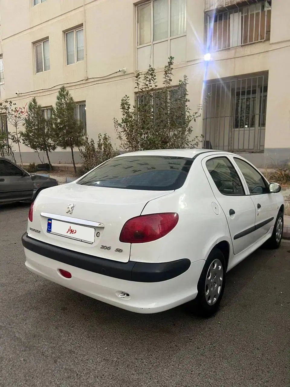 پژو ۲۰۶ صندوق دار v8 - 1399