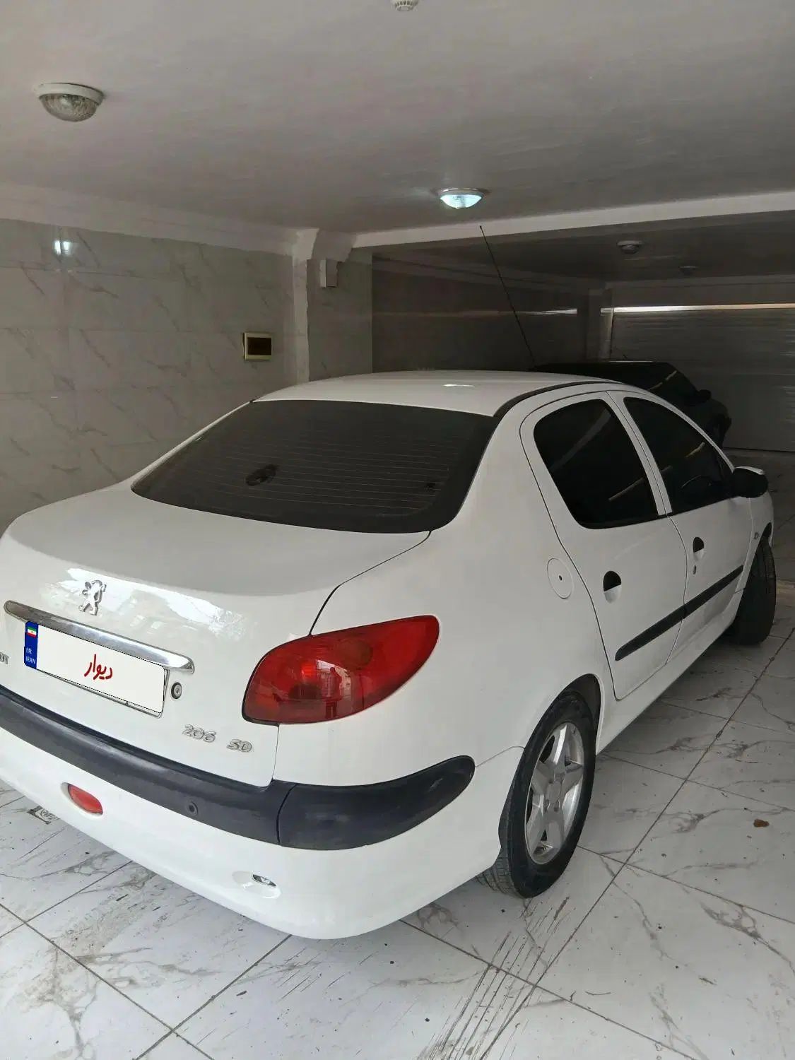پژو ۲۰۶ صندوق دار v8 - 1396
