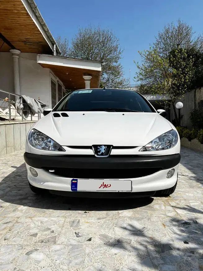 پژو ۲۰۶ صندوق دار v8 - 1395