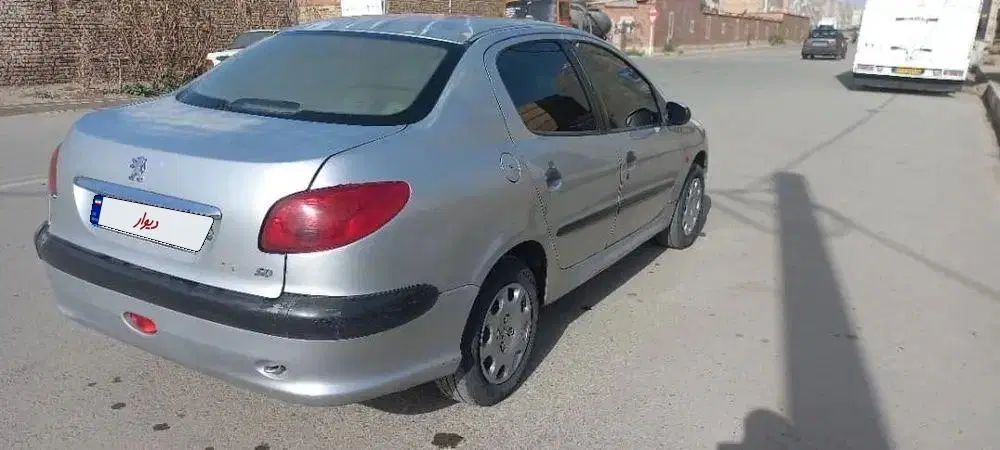 پژو ۲۰۶ صندوق دار v8 - 1386