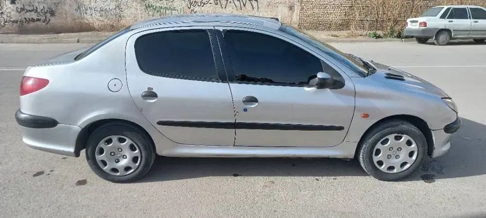 پژو ۲۰۶ صندوق دار v8 - 1386