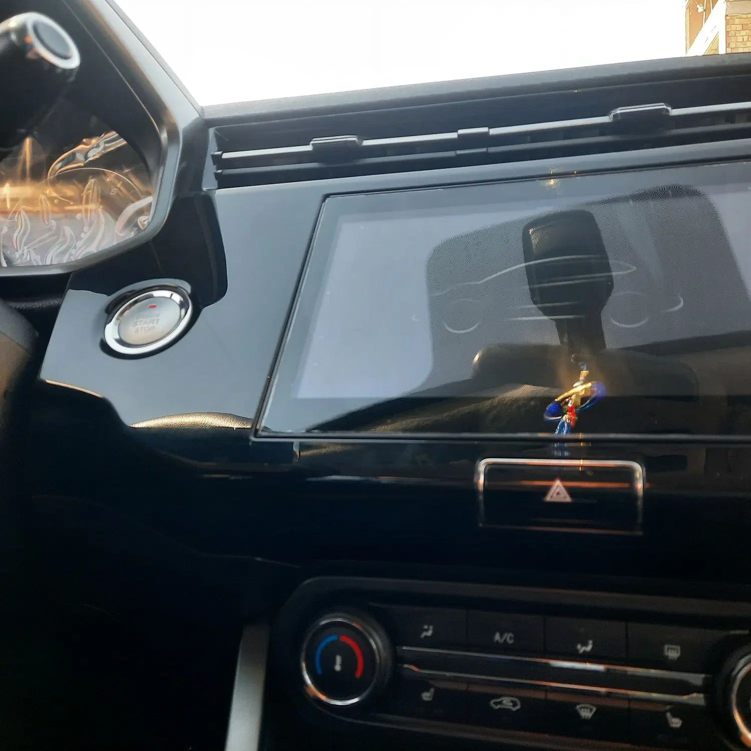 ام وی ام X22 پرو اتوماتیک IE - 1401