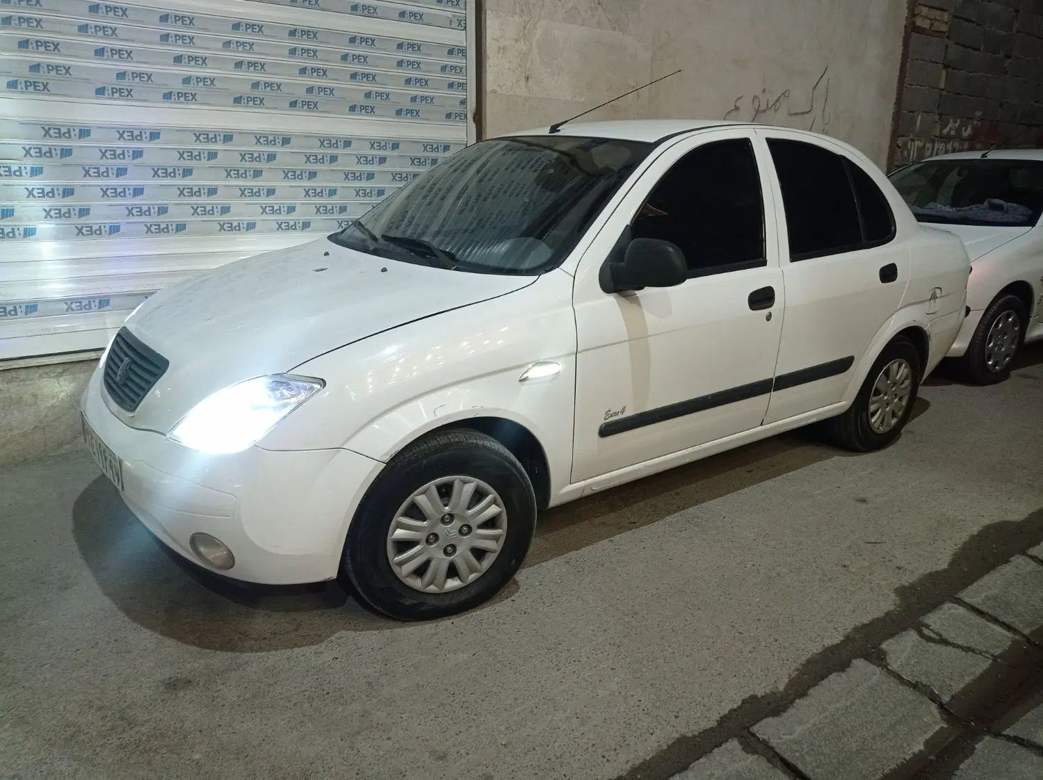 تیبا صندوق دار SX - 1392