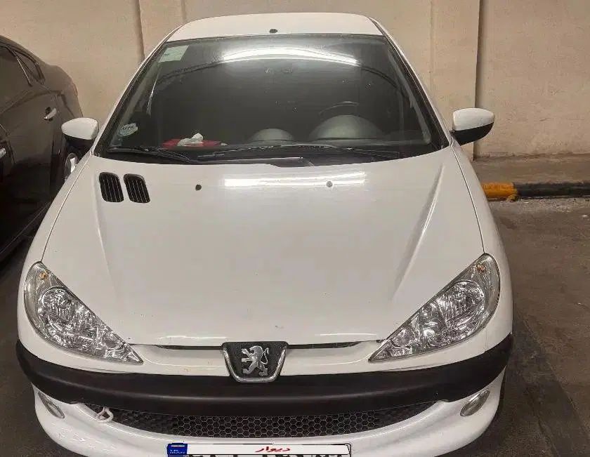 پژو ۲۰۶ صندوق دار v8 - 1397