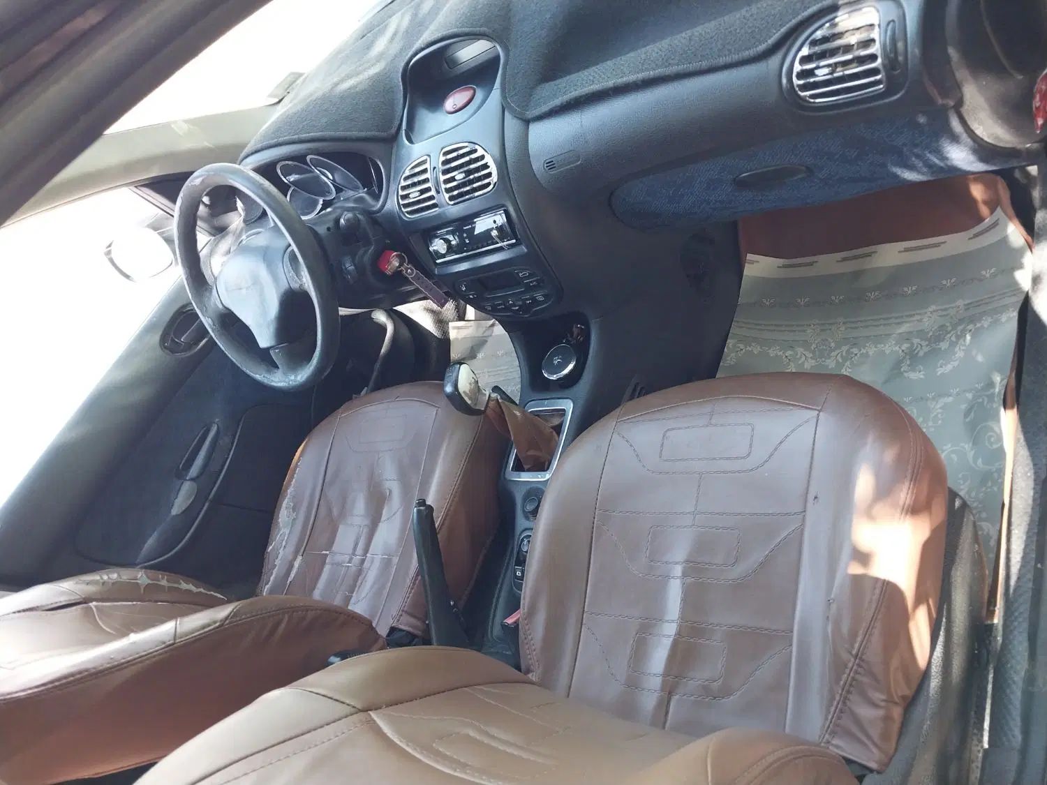 پژو ۲۰۶ صندوق دار v8 - 1385
