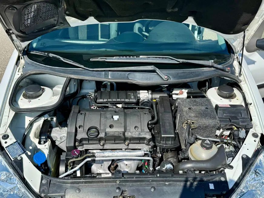 پژو ۲۰۶ صندوق دار v8 - 1398