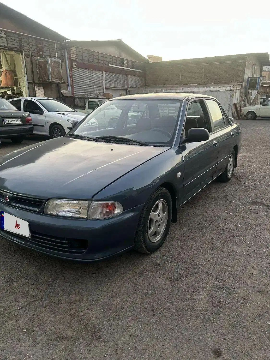 میتسوبیشی لنسر 1.6 لیتر دنده ای - 1992