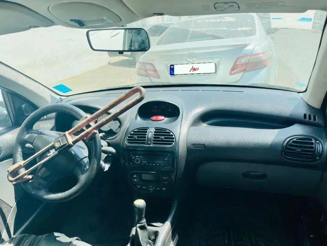 پژو ۲۰۶ صندوق دار v8 - 1393
