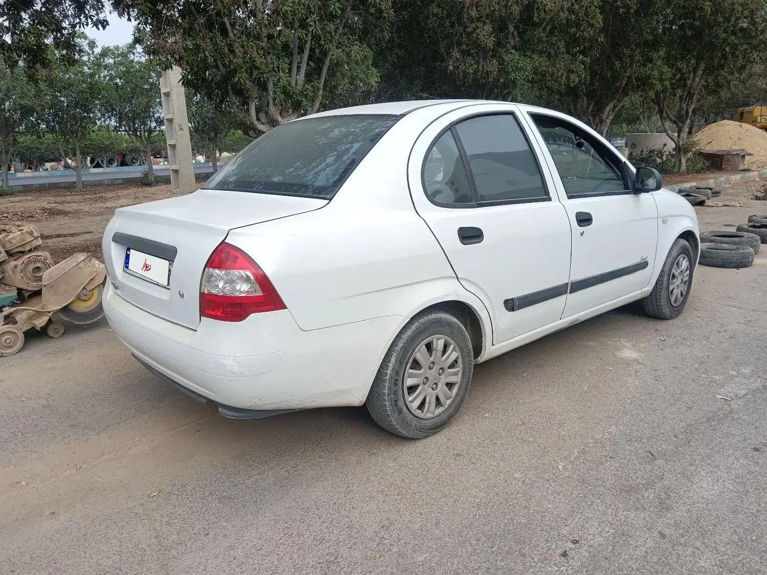 تیبا صندوق دار SX - 1393