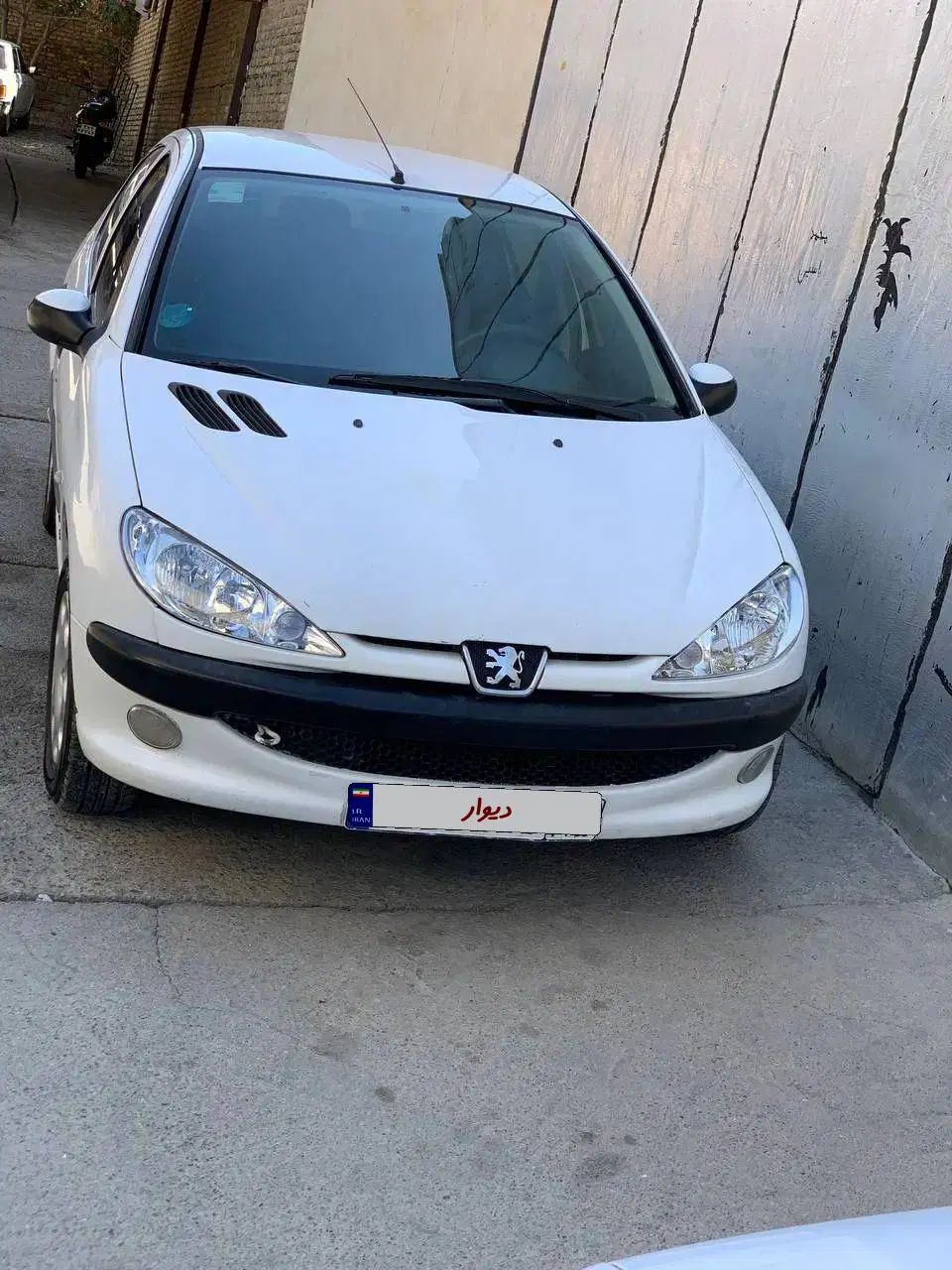 پژو ۲۰۶ صندوق دار v8 - 1390