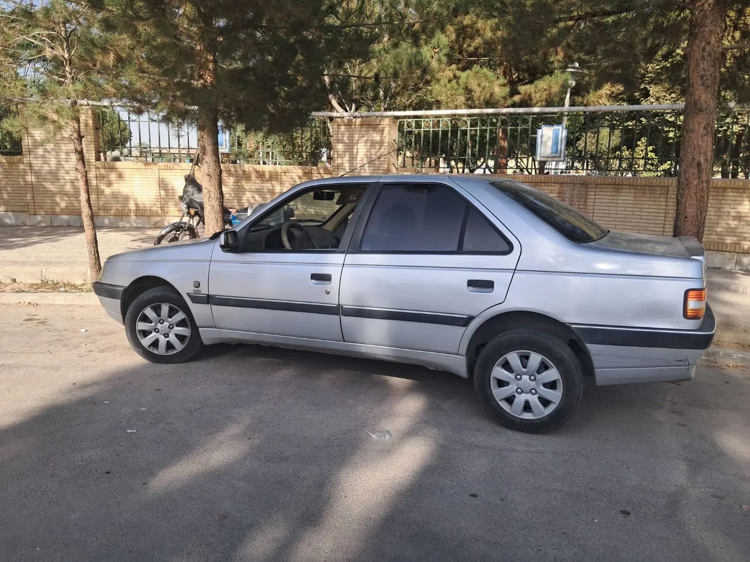پژو 405 SLX بنزینی TU5 - 1395