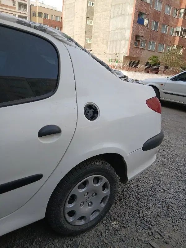 پژو ۲۰۶ صندوق دار v8 - 1387