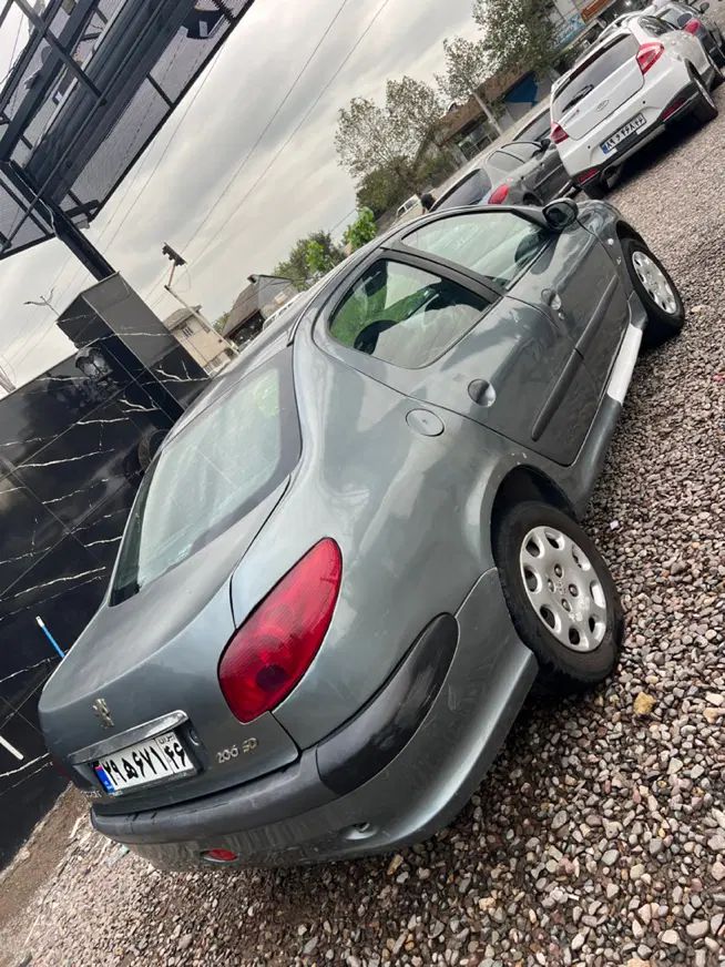پژو ۲۰۶ صندوق دار v8 - 1386
