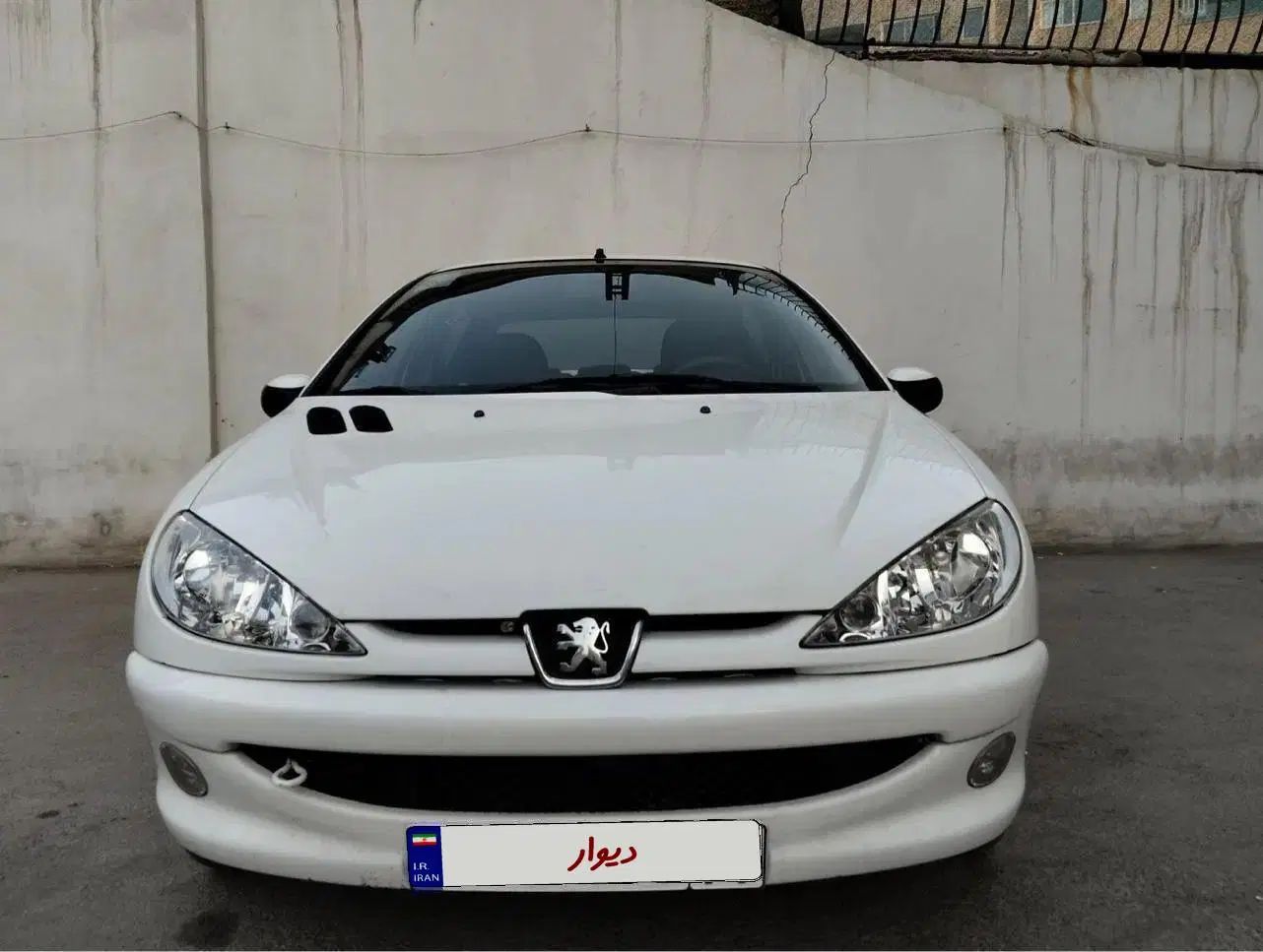 پژو ۲۰۶ صندوق دار v8 - 1395