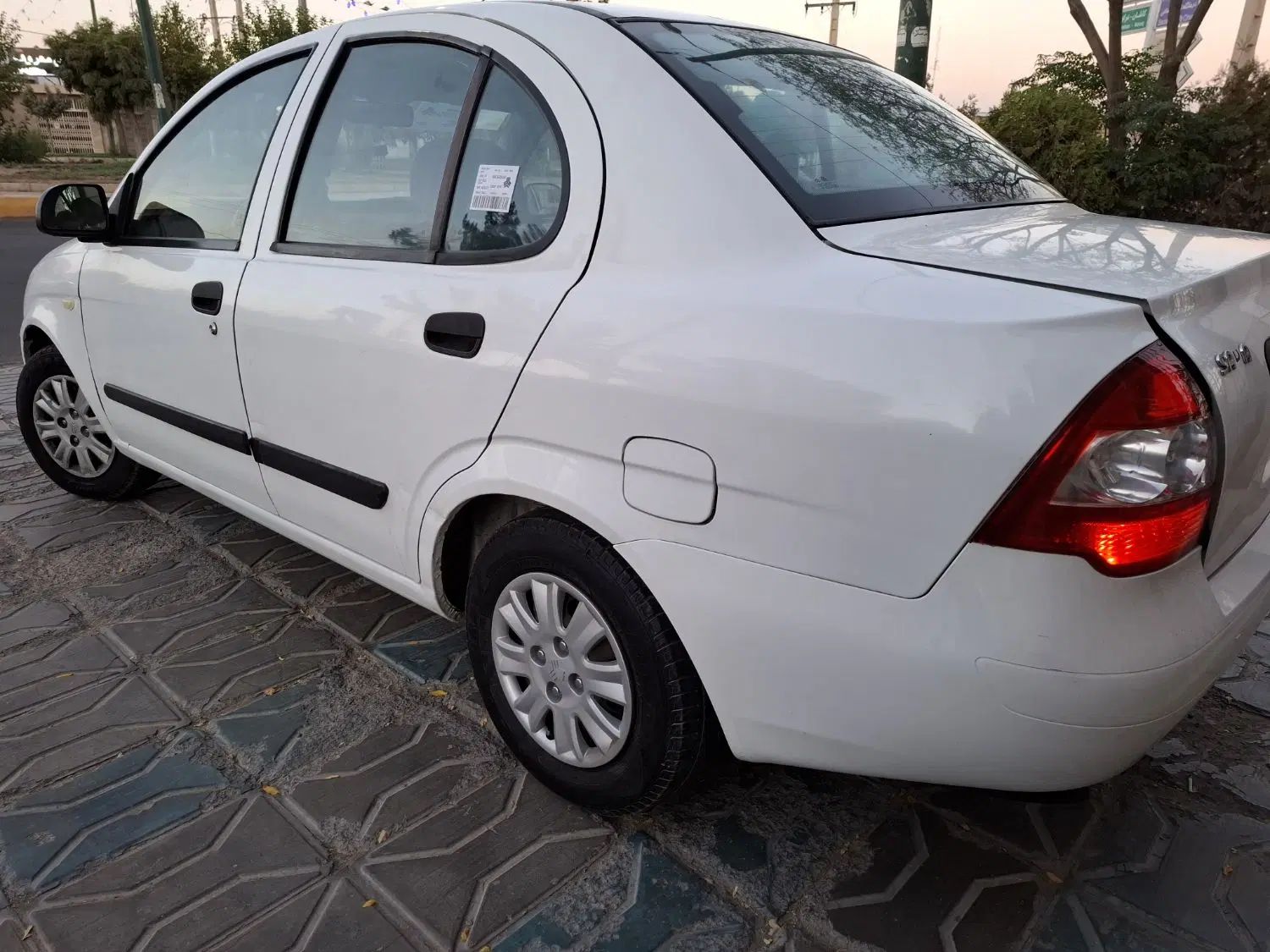 تیبا صندوق دار SX - 1393