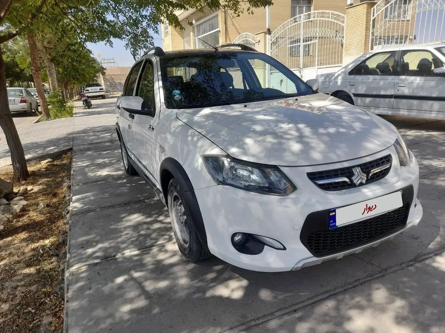 خودرو کوییک، R آگهی ann_20505314