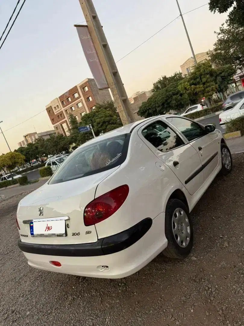 پژو ۲۰۶ صندوق دار v8 - 1394