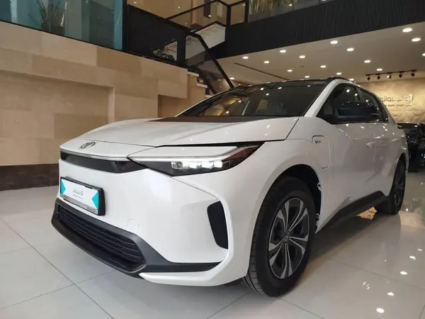 تویوتا bZ4X FWD پرو - 2024
