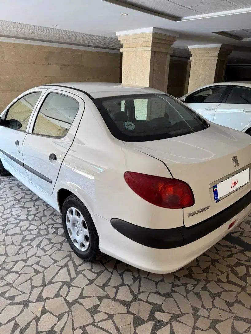 پژو ۲۰۶ صندوق دار v8 - 1398