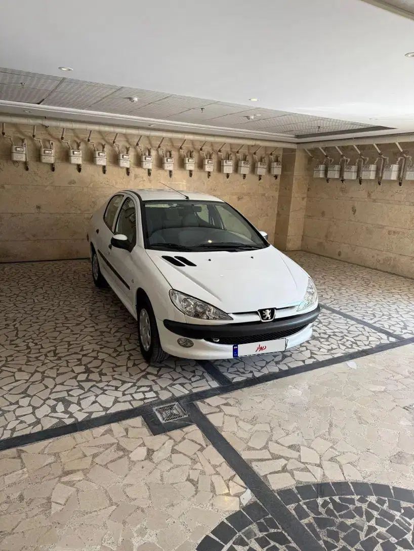 پژو ۲۰۶ صندوق دار v8 - 1398
