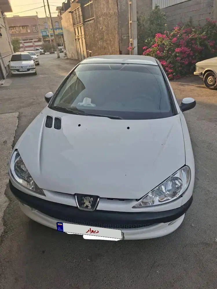 پژو ۲۰۶ صندوق دار v8 - 1397