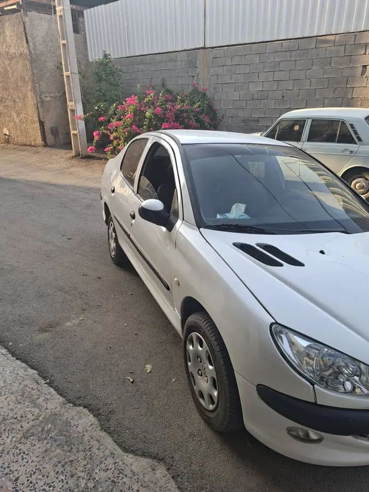 پژو ۲۰۶ صندوق دار v8 - 1397