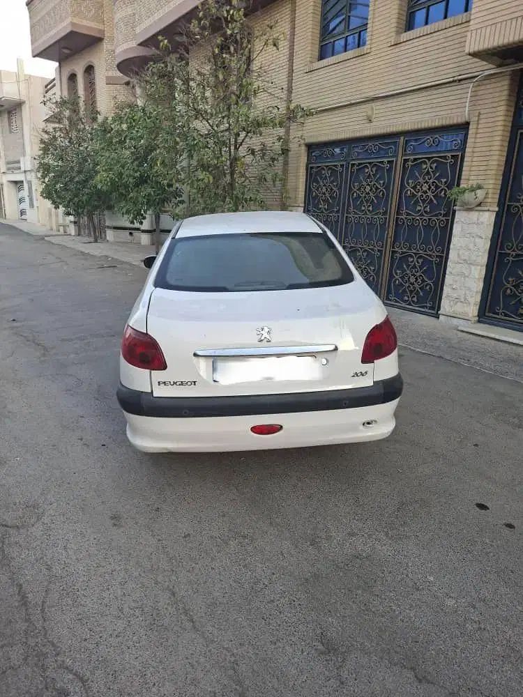 پژو ۲۰۶ صندوق دار v8 - 1397