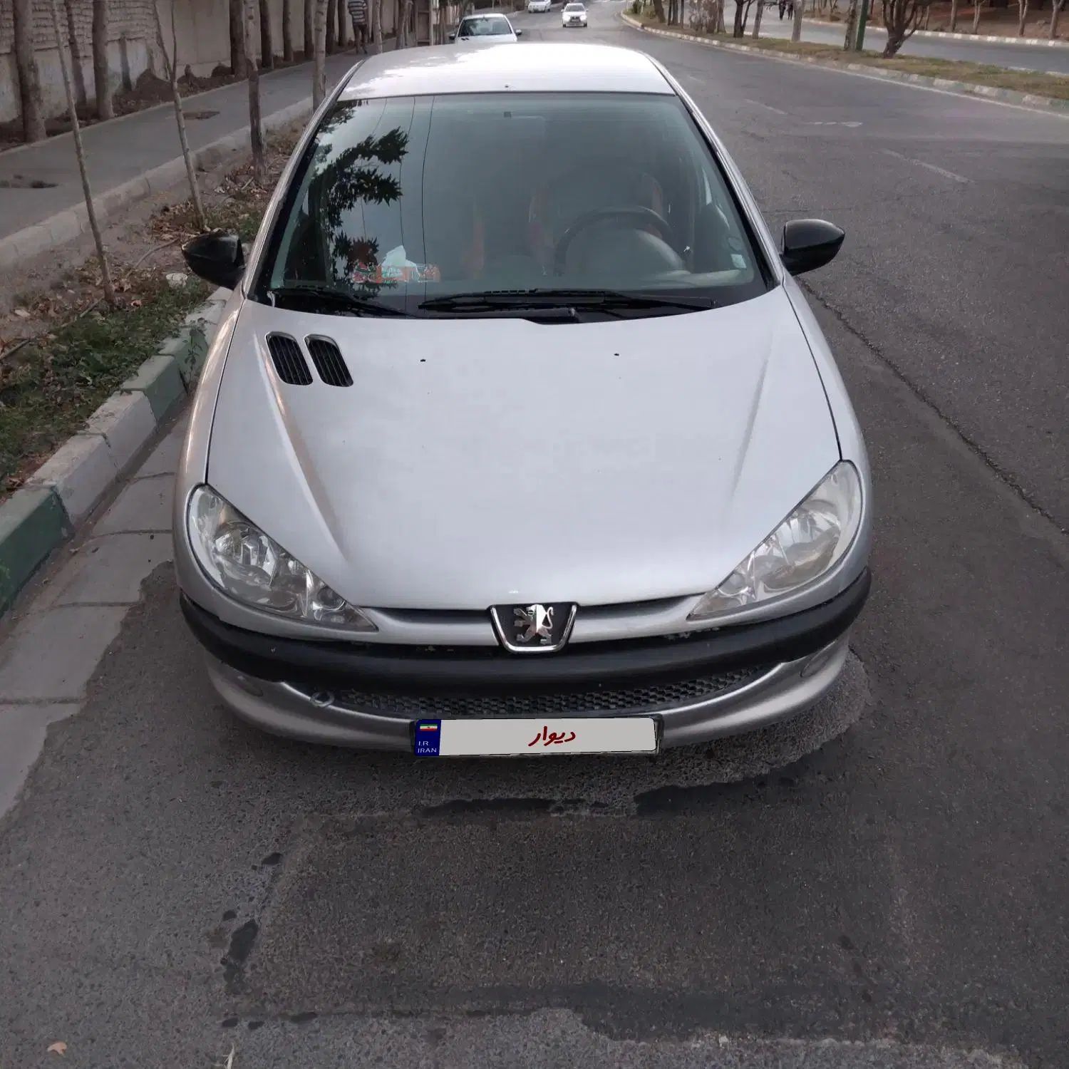 پژو ۲۰۶ صندوق دار v8 - 1386