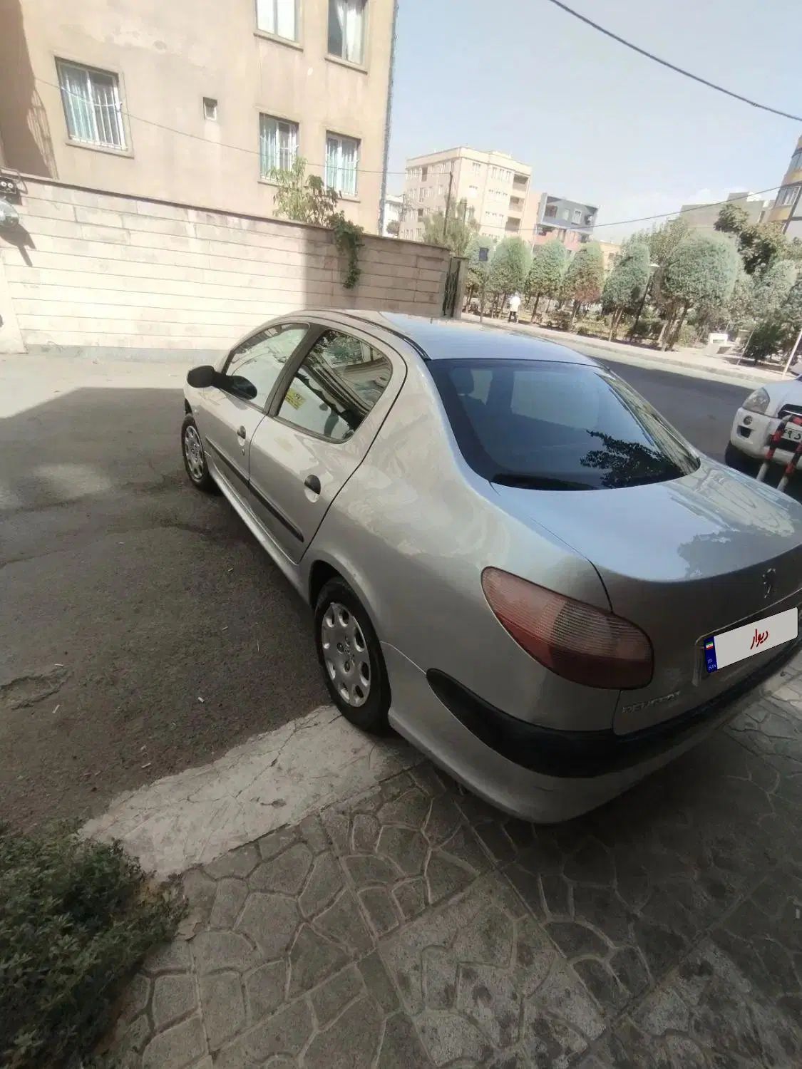 پژو ۲۰۶ صندوق دار v20 - 1386