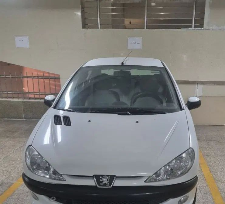 پژو ۲۰۶ صندوق دار v8 - 1396