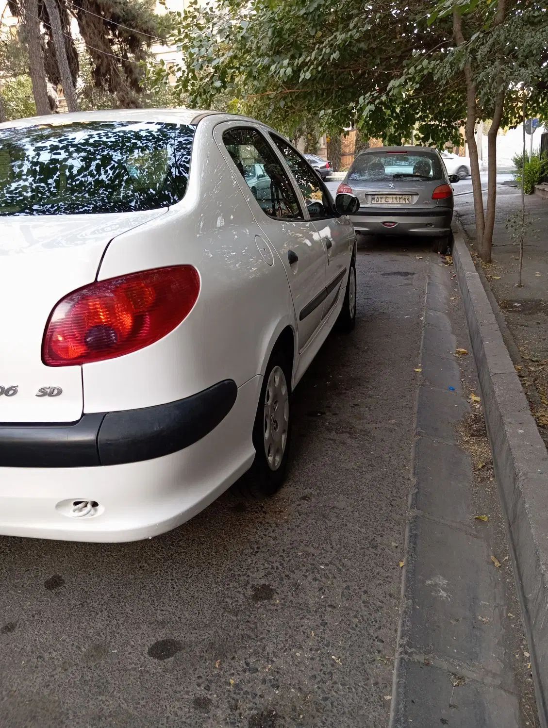 پژو ۲۰۶ صندوق دار v8 - 1398