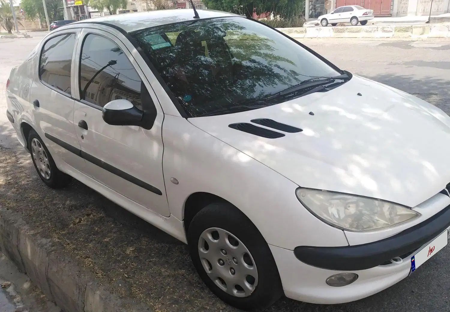 پژو ۲۰۶ صندوق دار v8 - 1393