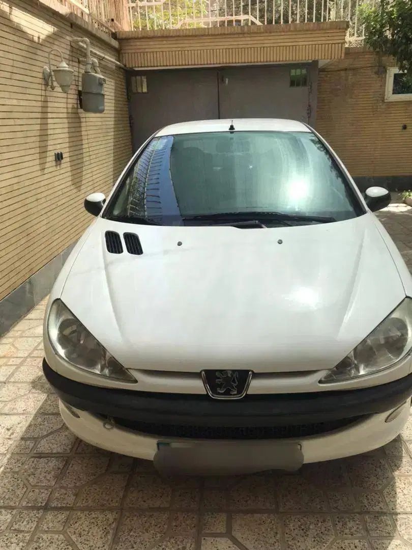 پژو ۲۰۶ صندوق دار v8 - 1398