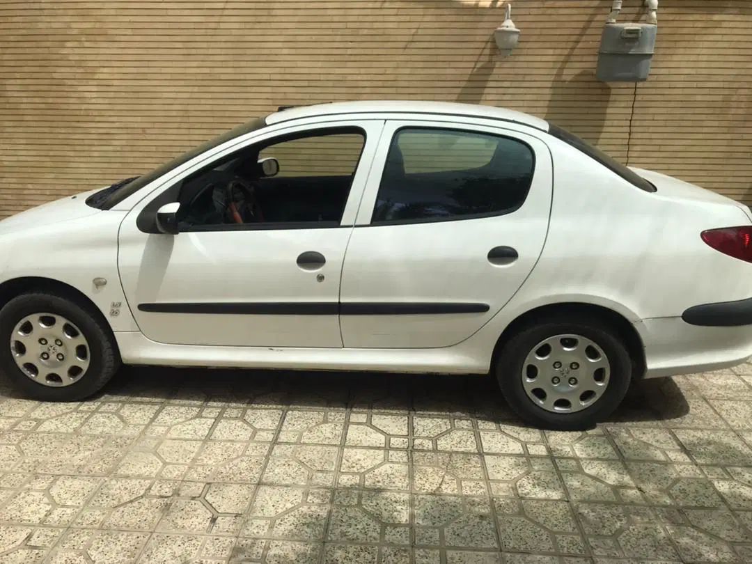 پژو ۲۰۶ صندوق دار v8 - 1398
