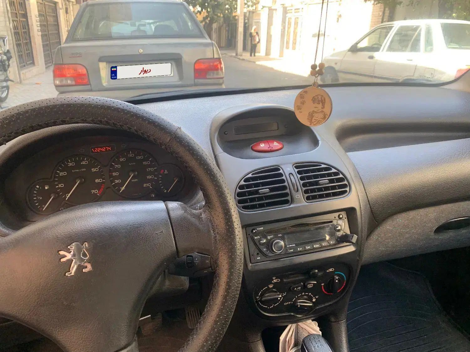 پژو ۲۰۶ صندوق دار v20 - 1389