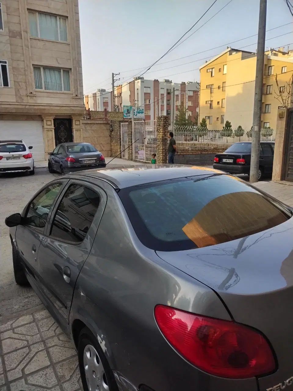 پژو ۲۰۶ صندوق دار v20 - 1388