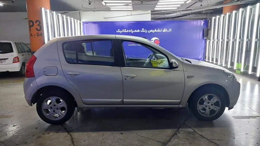 رنو ساندرو اتوماتیک - 1396