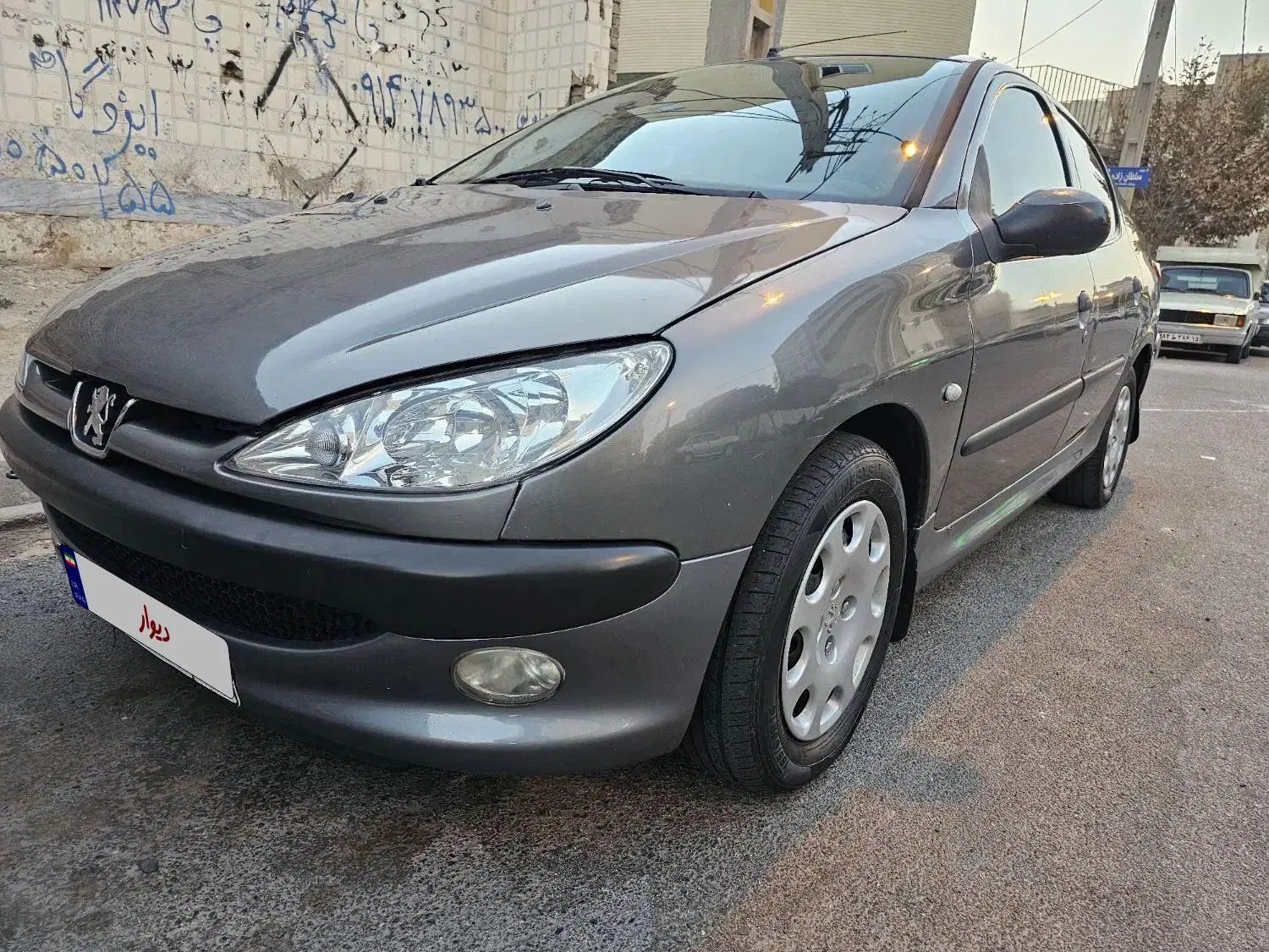 پژو ۲۰۶ صندوق دار v8 - 1393