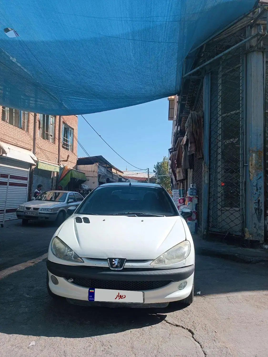 پژو ۲۰۶ صندوق دار v8 - 1392