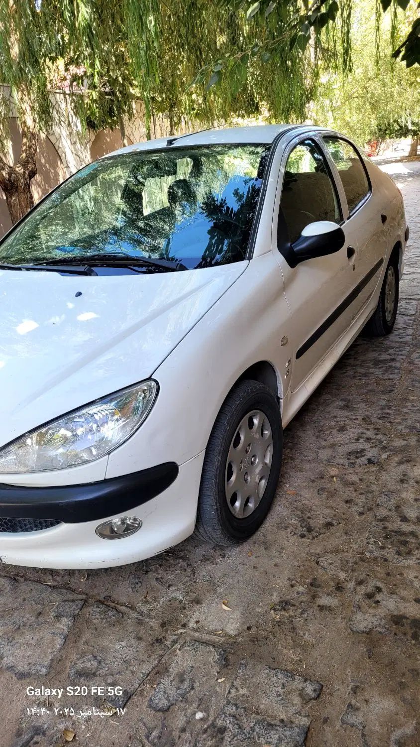 پژو ۲۰۶ صندوق دار v8 - 1397