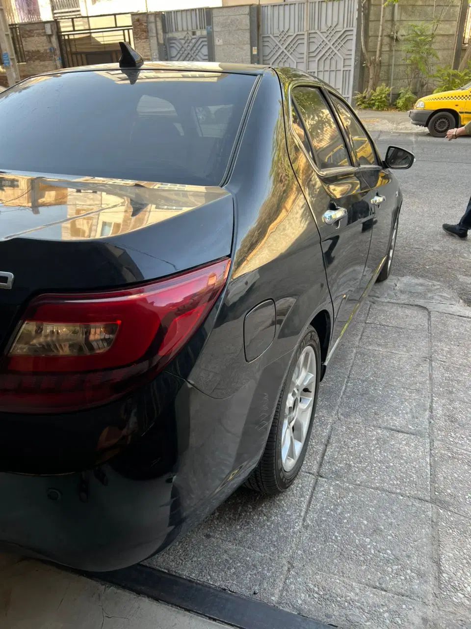 دنا پلاس توربو اتوماتیک - 1401