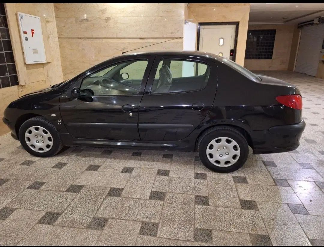 پژو ۲۰۶ صندوق دار v8 - 1397