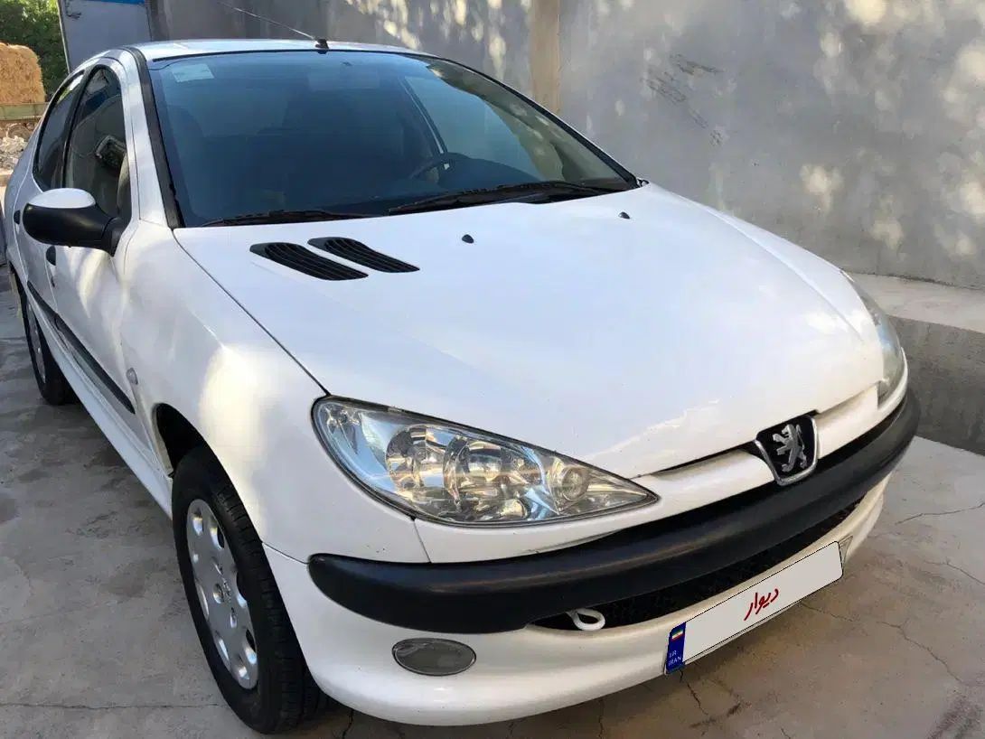 پژو ۲۰۶ صندوق دار v8 - 1394
