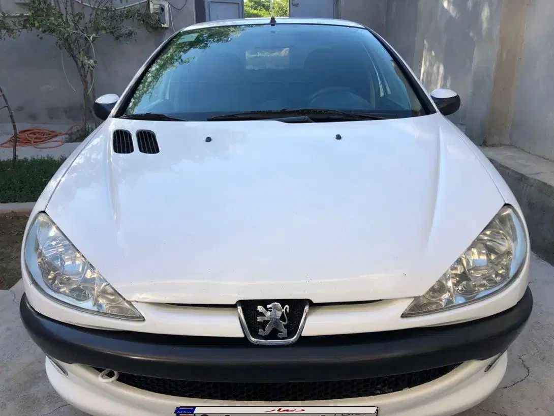 پژو ۲۰۶ صندوق دار v8 - 1394